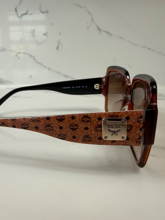 Authentic MCM Oversized Square Sunglasses Visetos Logo Brown Gradient main image 6